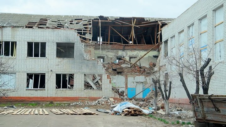 "Немає жодного вцілілого класу": подробиці атаки РФ по Михайло-Коцюбинському ліцею на Чернігівщині
