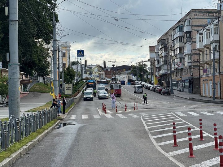 У Вінниці вшанували пам'ять загиблих в Оленівці українських військовополонених