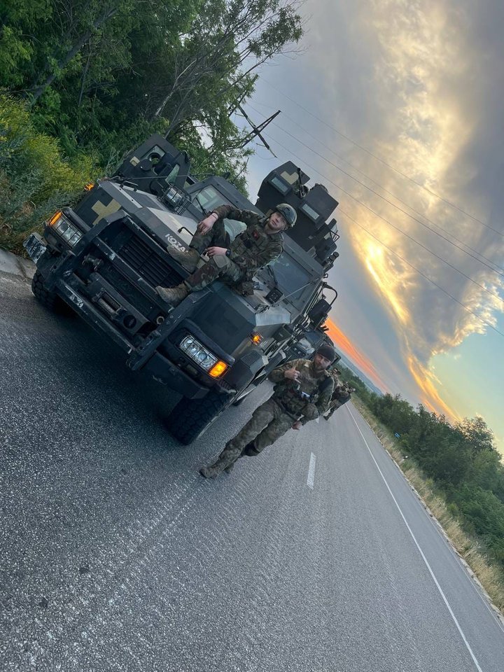 “Росіяни ще два дні воювали з порожніми підвалами" — історія оборони Сіверськодонецька очима бійців 81-ї ОАЕМБр