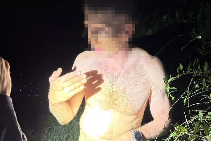 Намагався зґвалтувати 14-річну дівчинку: у Запоріжжі затримали майора поліції
