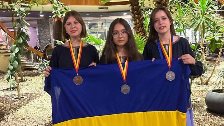 Школярка з Луцька здобула бронзу на міжнародних змаганнях з математики Школярка з Луцька здобула бронзу на міжнародних змаганнях з математики