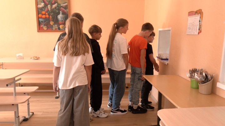 Як організували безплатне харчування школярів на Волині: приклад однієї з сільських гімназій Як організували безплатне харчування школярів на Волині: приклад однієї з сільських гімназій