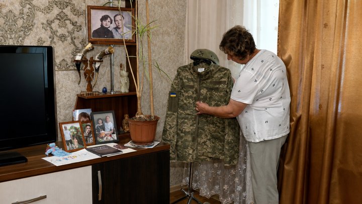 Рік і два місяці вважався зниклим безвісти: батьки загиблого лучанина поділилися спогадами про сина Рік і два місяці вважався зниклим безвісти: батьки загиблого лучанина поділилися спогадами про сина