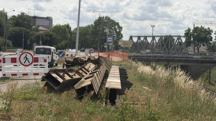 Будівництво мосту на Рясне у Львові виходить на новий етап: роботи розгортаються з боку вулиці Ковча