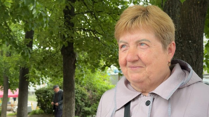 На Луцьких ринках розпочали продаж ранньої розсади овочів: коли висаджувати