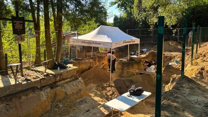 У Львові на Голосківському цвинтарі виявили понад сотню останків солдатів часів Другої світової війни