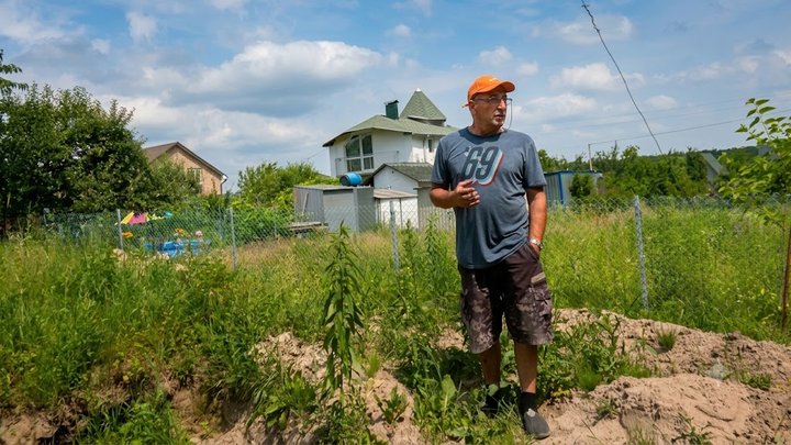 На дачному масиві біля Луцька — люди пів місяця без води та не мають чим полити врожай На дачному масиві біля Луцька — люди пів місяця без води та не мають чим полити врожай