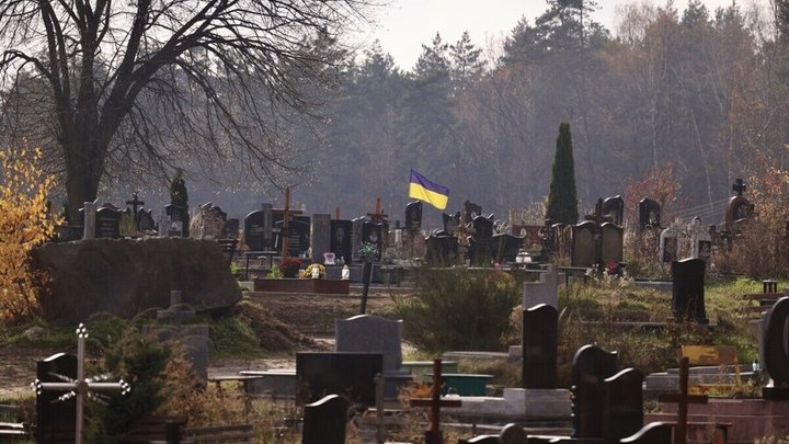 Львів підвищує тарифи на ритуальні послуги: скільки коштуватиме поховання у 2025 році