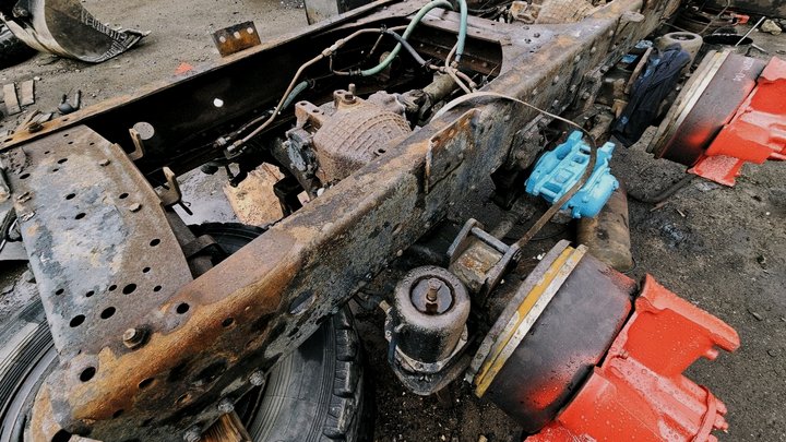 «Лего» для дорослих. Як механік Житомирводоканалу відновлює старі машини
