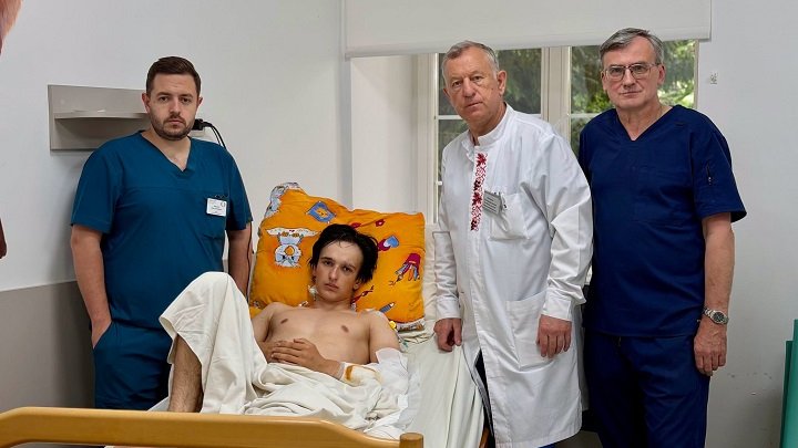 Складна боротьба за здоров’я: як львівські лікарі повернули до життя 16-річного мотоцикліста після жахливої аварії