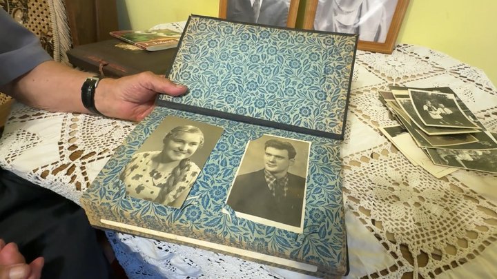 «Ух ти…Молодець, дай поцьомаю»: подружжя з Волині 65 років живуть разом