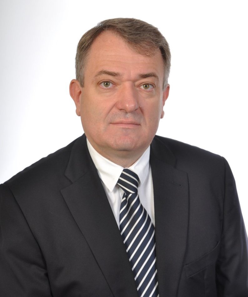 Як часто і до яких країн їздять у відрядження за кордон депутати Закарпатської обласної ради