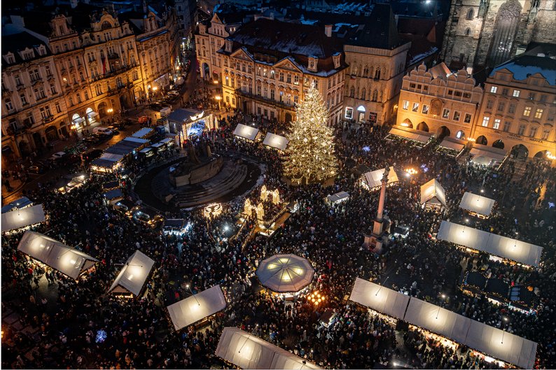 Різдво у всьому світі — так виглядають святкові міста