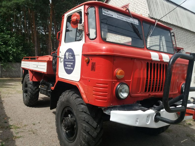 Для гасіння пожежі Крилівське лісництво має пожежний автомобіль.