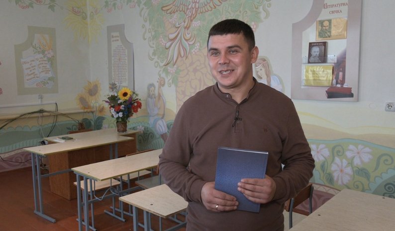 Роман Лижник, директор школи, вчитель історії, Тернопільщина