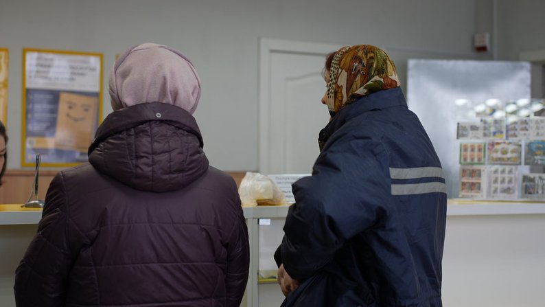 "Яка пенсія у бабусі, хай на тепло буде": як отримати "тисячу від Зеленського" без "Дії"