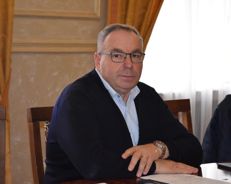 Як часто і до яких країн їздять у відрядження за кордон депутати Закарпатської обласної ради