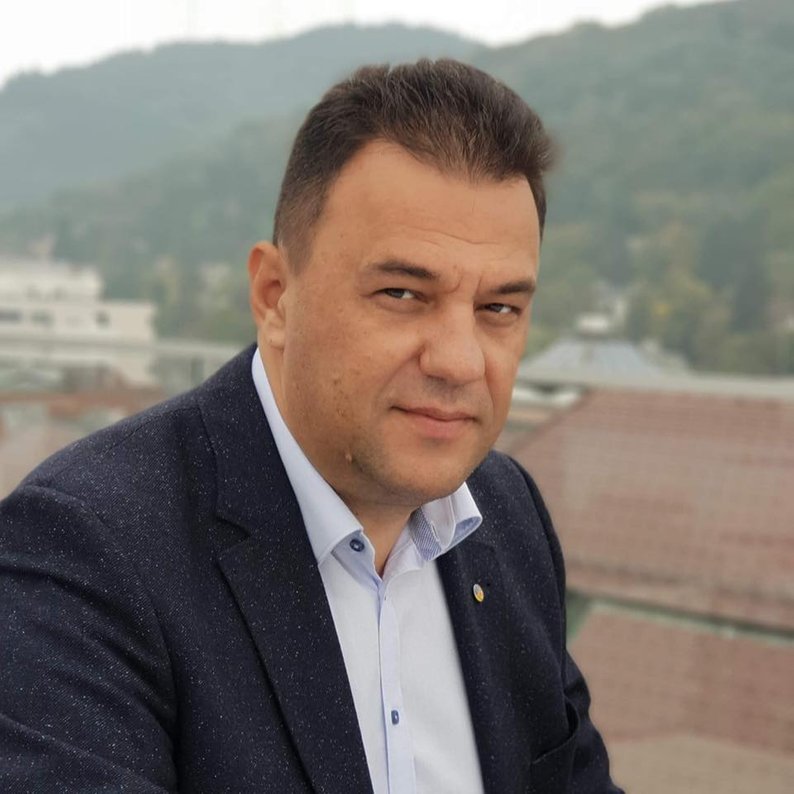 Як часто і до яких країн їздять у відрядження за кордон депутати Закарпатської обласної ради