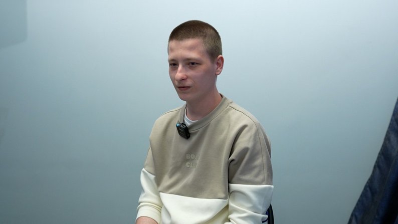 Повернувся з полону, а батько ще в неволі: історія морпіха з Миколаєва, який відновлюється на Вінниччині