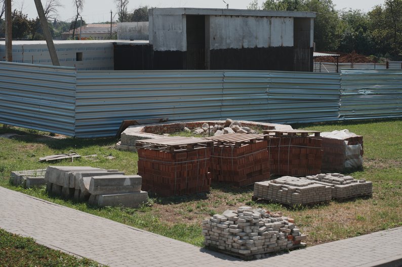 Підземна лікарня у Близнюках на Харківщині збудована майже на 40 відсотків