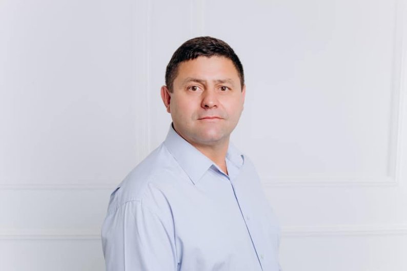 Як часто і до яких країн їздять у відрядження за кордон депутати Закарпатської обласної ради