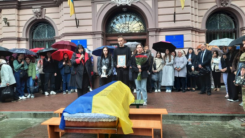 Похорон Богдана Власія, ІФНМУ
