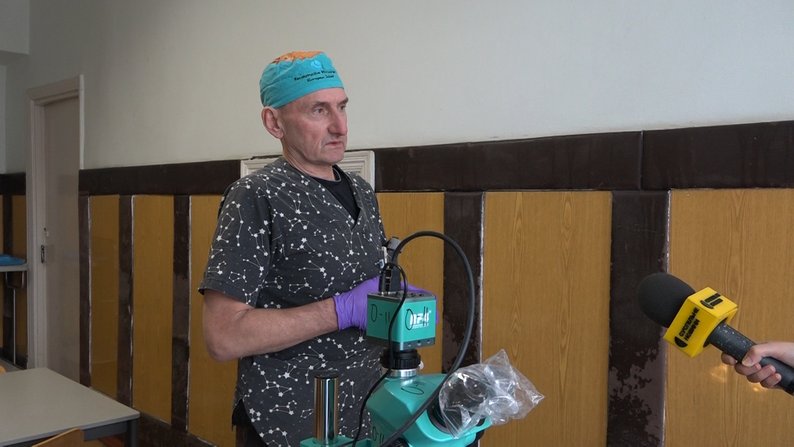Хірург з Латвії привіз до Житомирської обласної лікарні оснащення для тренування лікарів