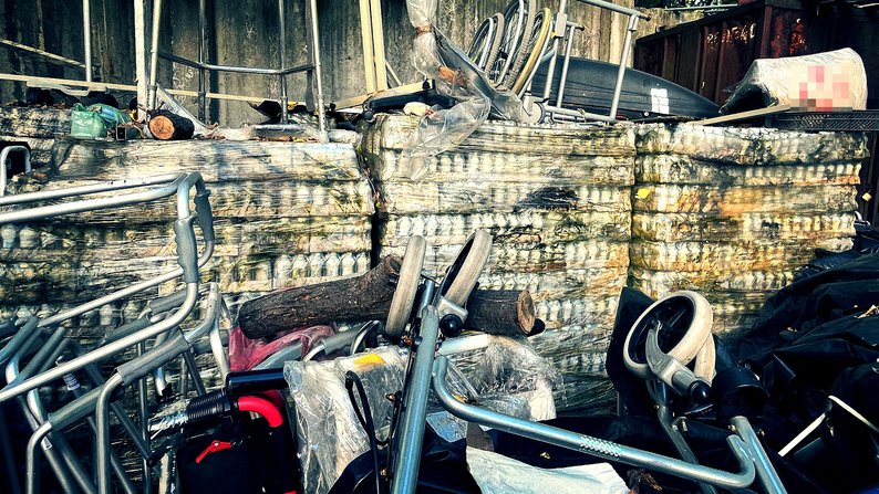 Як в Україну під виглядом гуманітарки висилають те, що дорого утилізовувати за кордоном