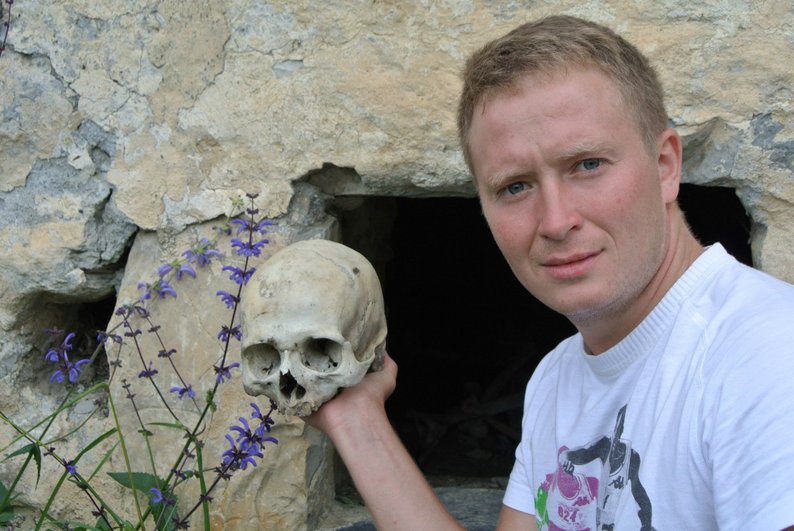 Воєнний злочин у Ягідному: російському офіцеру, якого ідентифікували розслідувачі Суспільного, оголосили вирок