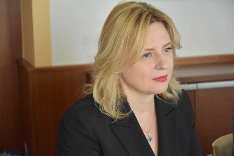 Як часто і до яких країн їздять у відрядження за кордон депутати Закарпатської обласної ради
