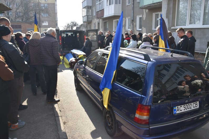 У Луцьку попрощалися з 29-річним військовослужбовцем Максимом Кузнєцовим