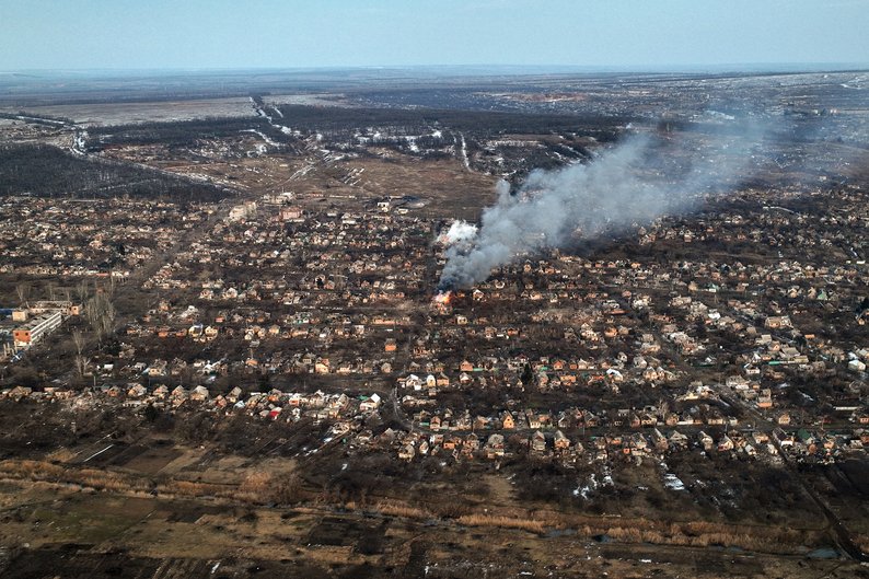 Вид з дрона на приватний сектор у Бахмуті