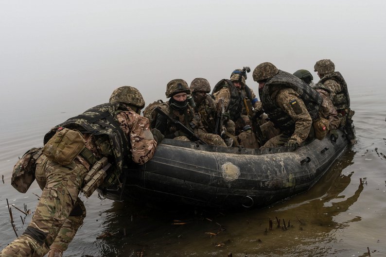 Морські піхотинці десантуються на острови на Херсонщині