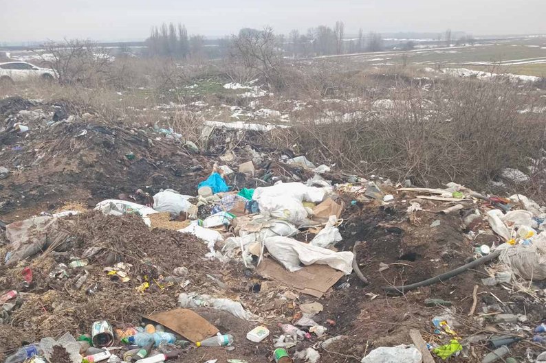 У громаді на Вінниччині екологи виявили десять сміттєвих звалищ