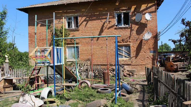 "Свист такий, і відразу лупонуло": мешканці Угроїдів на Сумщині розповіли про російський обстріл