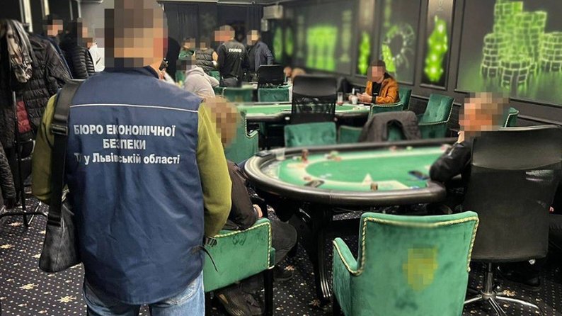 У Львові викрили та припинили роботу підпільних покерних клубів