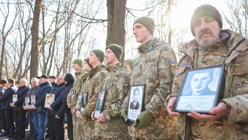 В Івано-Франківську вшанували пам’ять полеглих воїнів
