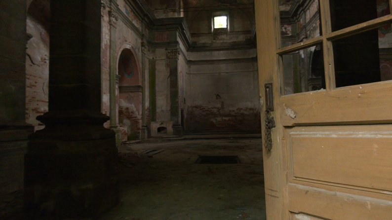 Чи вдасться врятувати занедбаний 300-літній костел у Кукільниках на Івано-Франківщині