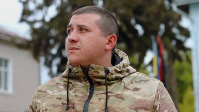 "Неправильно, що боєць, який відвоював, розносить повістки". Воїн 65 ОМБр Іван Гоголь, який служить у ТЦК на Франківщині