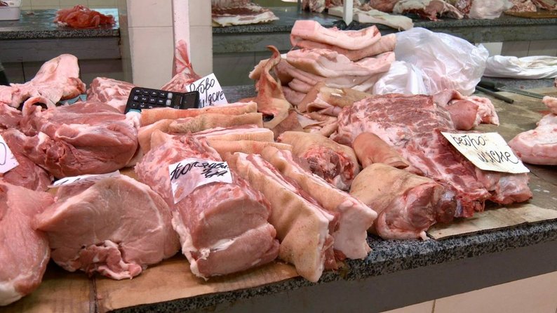 М'ясо та сало на тернопільському ринку