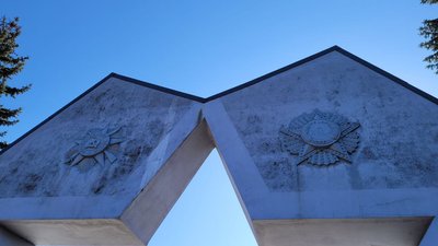 “Меморіал солдатської слави” у місті Сарни на Рівненщині: чому не "декомунізують" об’єкт