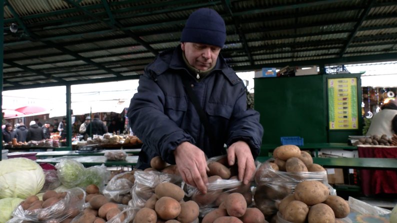 Найдорожча за 10 років: чому на Чернігівщині зросла ціна на картоплю і на скільки