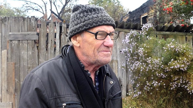 “Я тут один живий”. Російські військові у Дружбі зруйнували будинки тих, хто виїхав до Росії