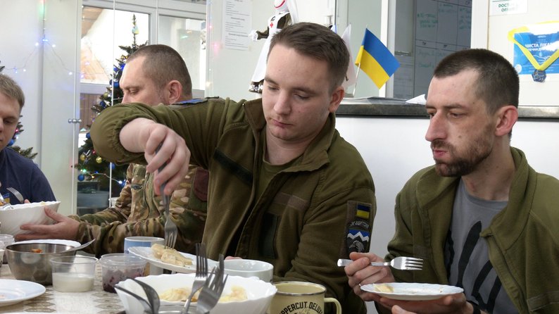 На Івано-Франківщині військові готували Святу вечерю