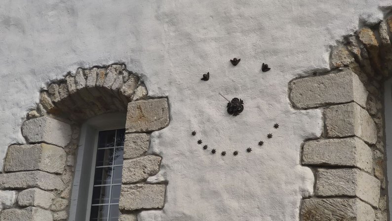 Сонячний годинник на церкві, Тернопіль, 18 квітня, 2024