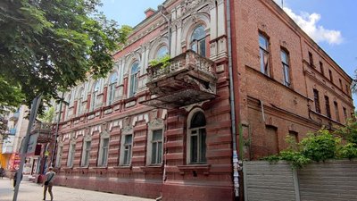 Історична будівля в Бахмуті
