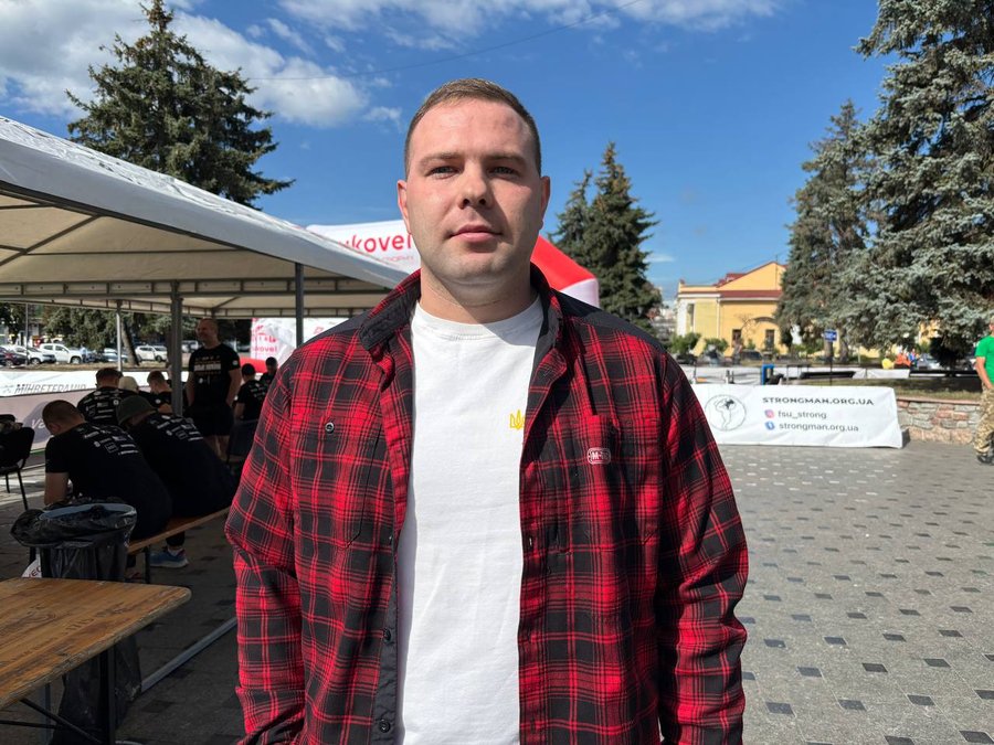 У Бердичеві відбулися всеукраїнські змагання «Сильні України» серед ветеранів та військовослужбовців У Бердичеві відбулися всеукраїнські змагання «Сильні України» серед ветеранів та військовослужбовців
