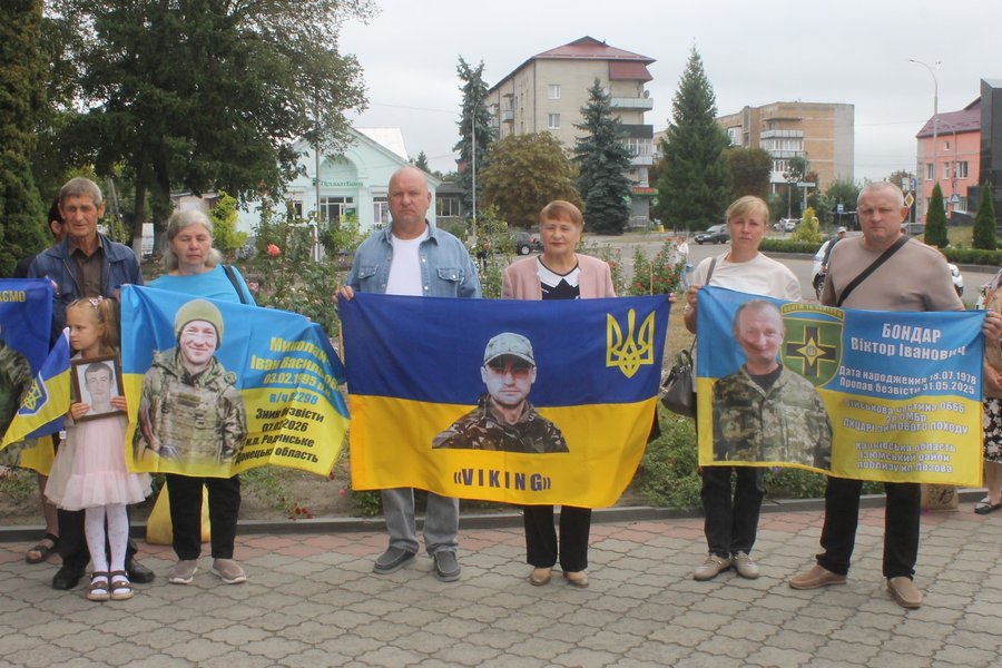В Олевській громаді на Житомирщині вдруге провели акцію на підтримку зниклих безвісти та полонених В Олевській громаді на Житомирщині вдруге провели акцію на підтримку зниклих безвісти та полонених
