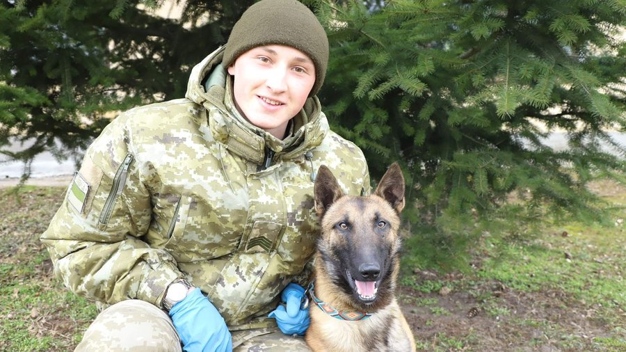 "Почув, що наді мною завис дрон": прикордонник Волинського загону продовжує службу з осколком в нозі