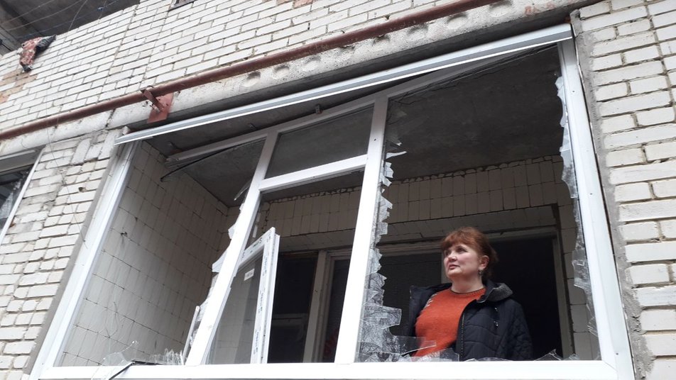 Рік без житла. Мешканці зруйнованого російськими військами будинку у Сумському районі рік чекають компенсацію